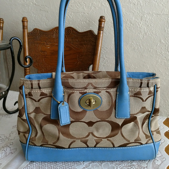 Enchanted One's Closet ~ Authentic Coach Purse - Picture 1 of 8